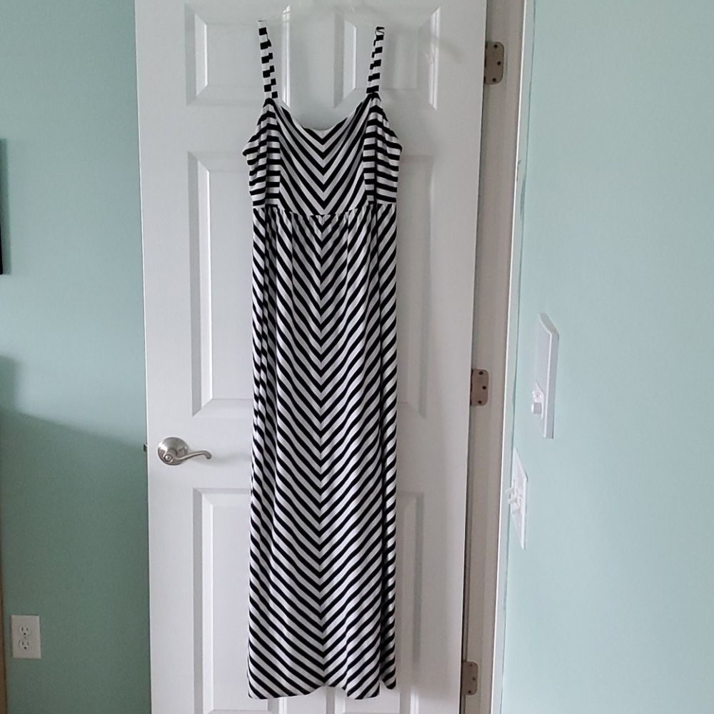 Chevron print maxi dress
